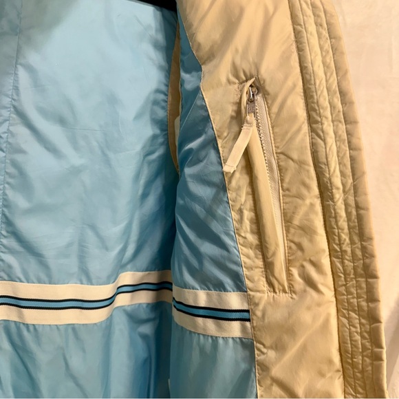 GAP Women's Cream Puffer Vest - Picture 5 of 7